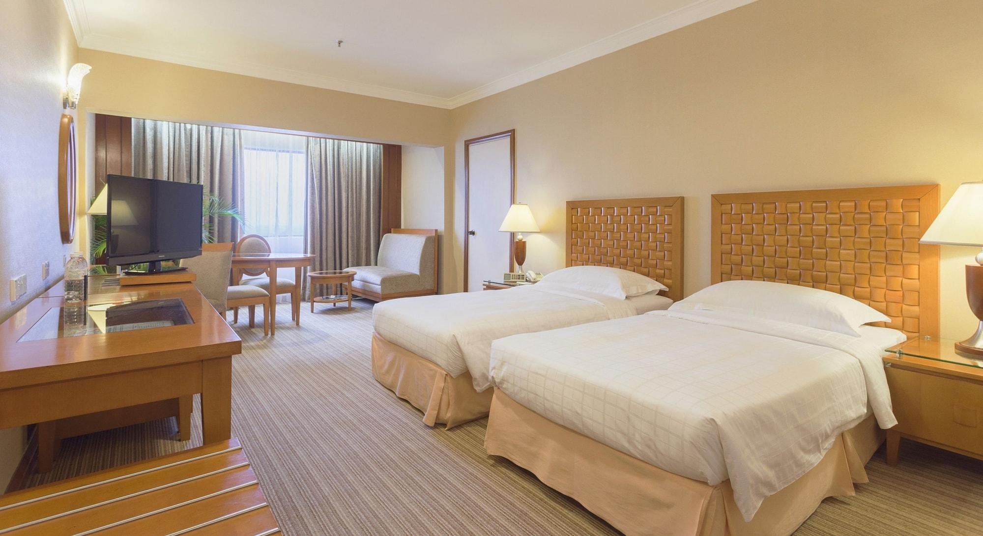 Bayview Hotel 4*